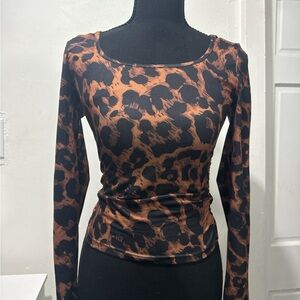 Leopard Print Long Sleeve Top